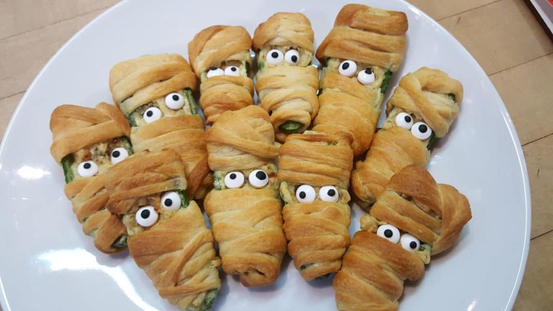 Halloween Jalapeno Popper Mummies