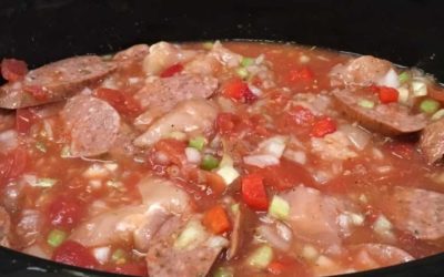 Slow-Cooker Jambalaya with Rustlin’ Rob’s Let’s Taco About It Hot Sauce & Rustlin’ Rob’s Cajun Seasoning