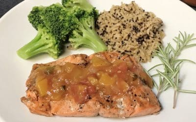 Grilled Salmon with Rustlin’ Rob’s Mango Lime Salsa