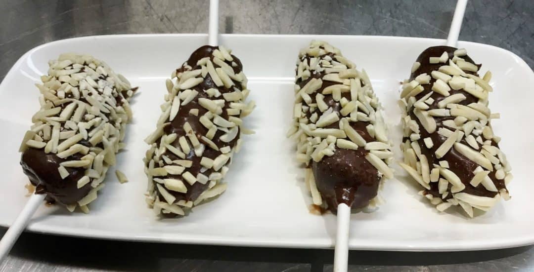Chocolate Covered Bananas with Rustlin’ Rob’s Chocolate Fudge Chocolate Covered Bananas with Rustlin’ Rob’s Chocolate Fudge