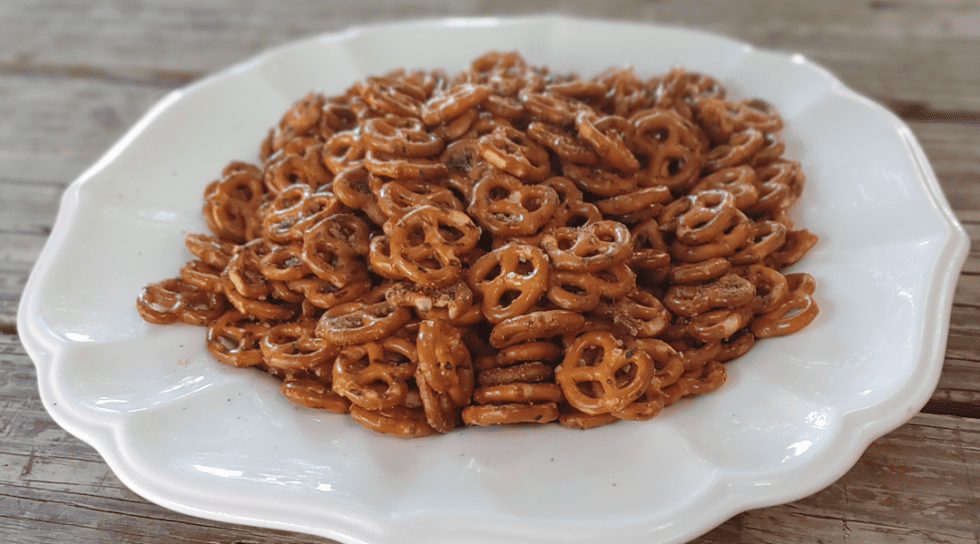 Jalapeno Ranch Pretzels with Rustlin' Rob's Jalapeno Ranch Dip Mix