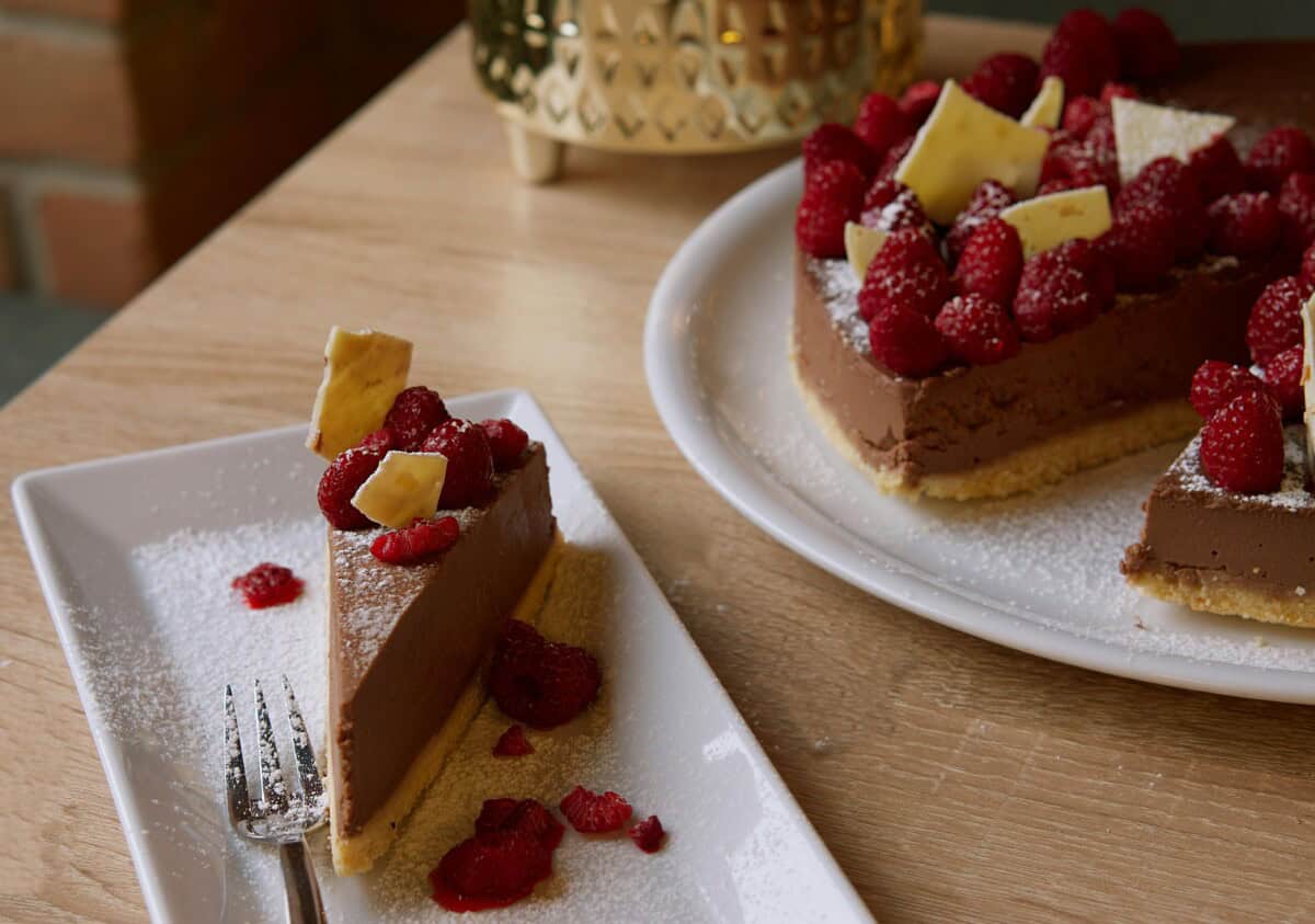 Chocolate raspberry cheese cake